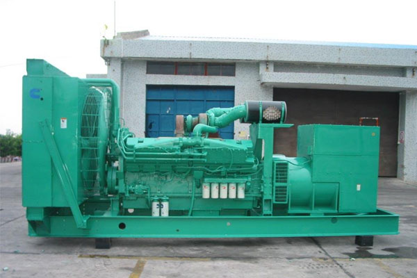 维西工厂发电机应急发电时如何更准确地检查发电机状态？